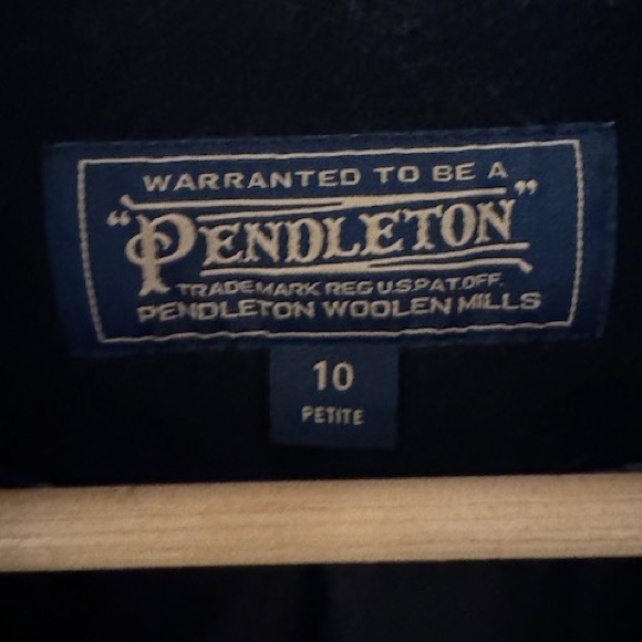 Pendleton Women's Uptown Long Wool Coat - Size 10 / Petite / Black - Picture 3 of 6